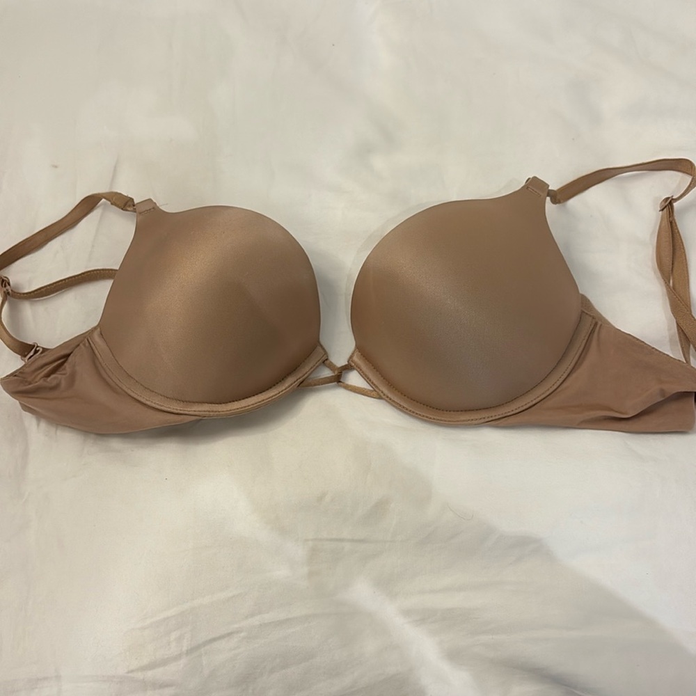 Very sexy bombshell bra